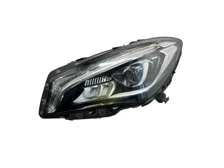 Mercedes-Benz CLA C117,X117,W117 (2013 - 2019) A1178206761 Передняя фара — фото 2