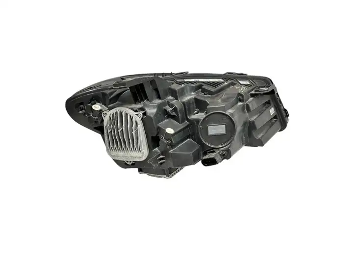 Mercedes-Benz CLA C117,X117,W117 (2013 - 2019) A1178206761 Передняя фара — фото 5