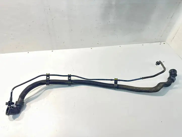 Peugeot 508 II (2018 - ) 9825449080 Трубки охлаждения батареи гибридного / электромобиля — фото 1