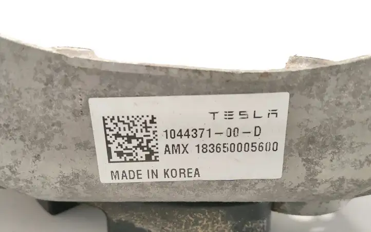 Tesla Model 3 (2017 - 2023) 104437100D Опорный подшипник амортизатора — фото 4