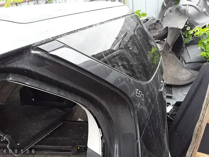 Land Rover Discovery 5 (2019 - ) Задняя часть кузова — фото 7
