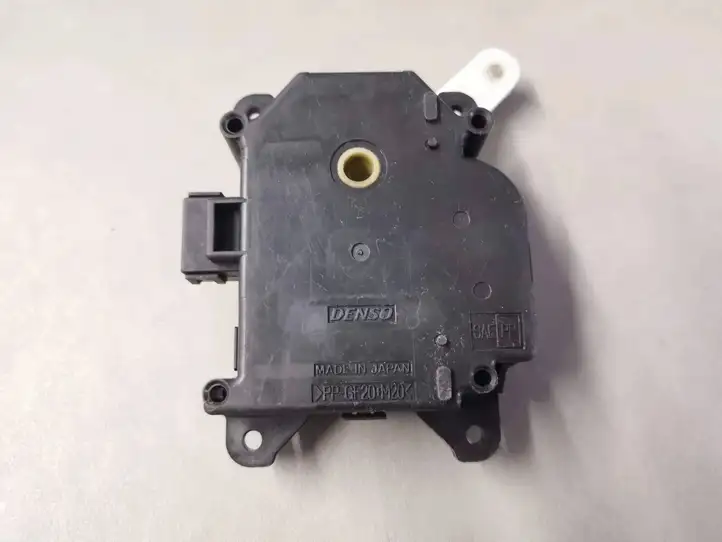 Toyota Corolla Verso AR10 (2004 - 2009) 0637008680 Двигатель задвижки потока воздуха — фото 2