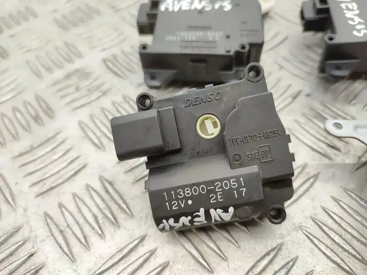 Toyota Avensis T250 (2003 - 2006) AE0637008610 Двигатель задвижки потока воздуха — фото 4