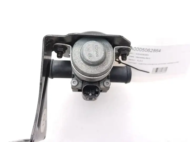 Mercedes-Benz GLE W166/C292 (2015 - 2019) A0005062864 Циркуляционный насос Webasto — фото 8