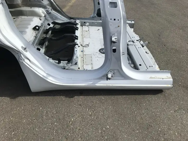 Tesla Model 3 (2017 - 2023) Порог кузова — фото 1