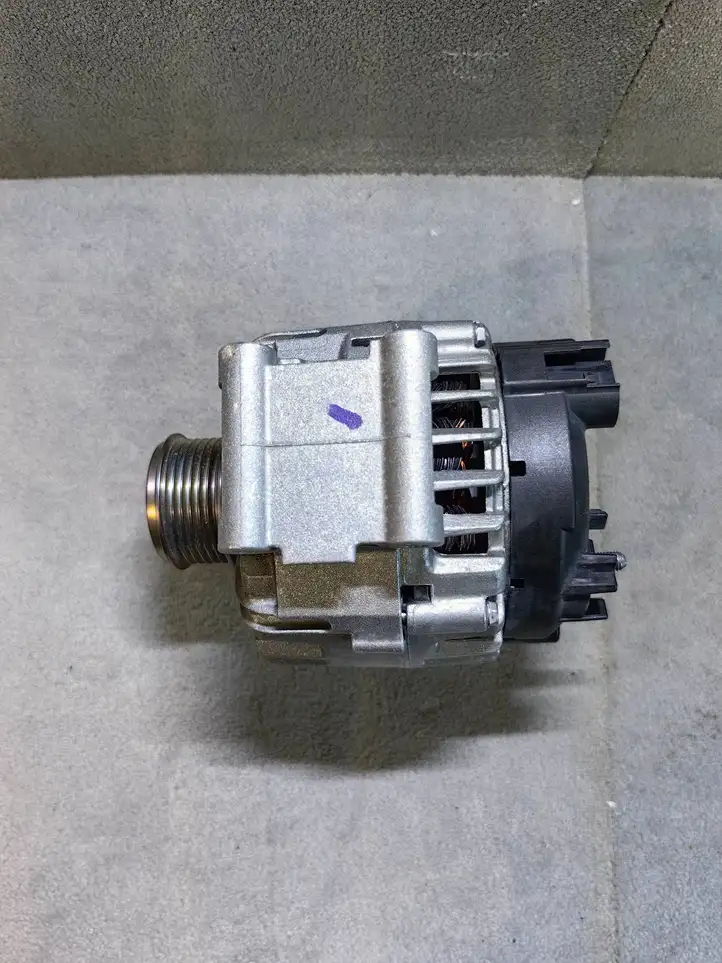 Seat Leon (5F) (2012 - 2019) 06J903023D Запчасти генератора — фото 1