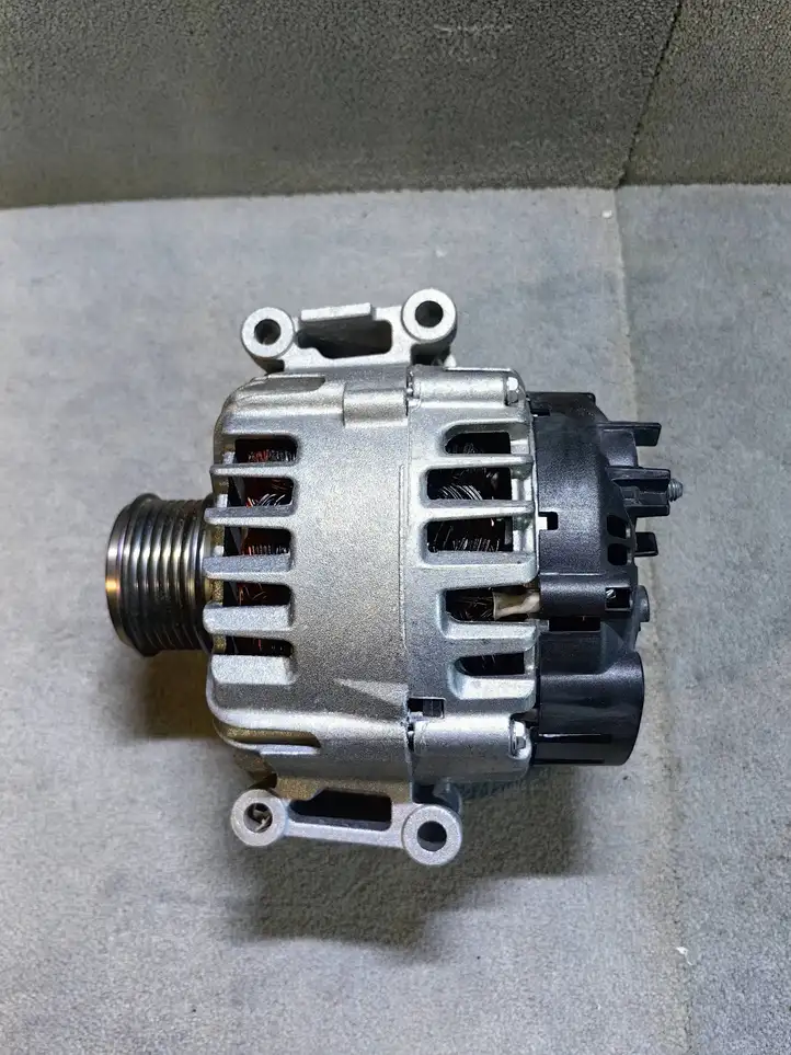 Seat Leon (5F) (2012 - 2019) 06J903023D Запчасти генератора — фото 3