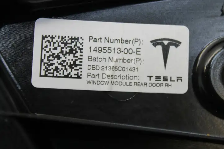 Tesla Model Y (2019 - 2024) 149551300E Стеклоподъемник передней двери (комплект) — фото 4