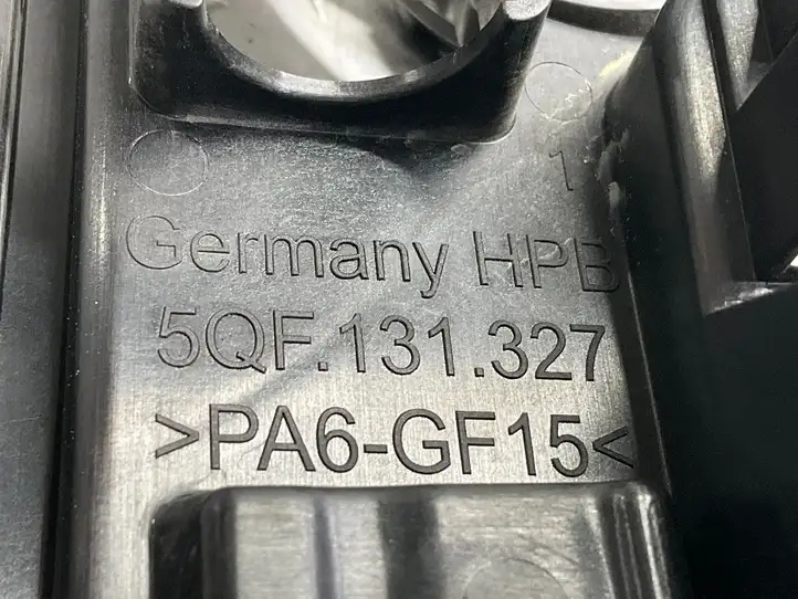 Audi Q3 F3 (2018 - ) 5QF131327 Прочие детали системы AdBlue — фото 3