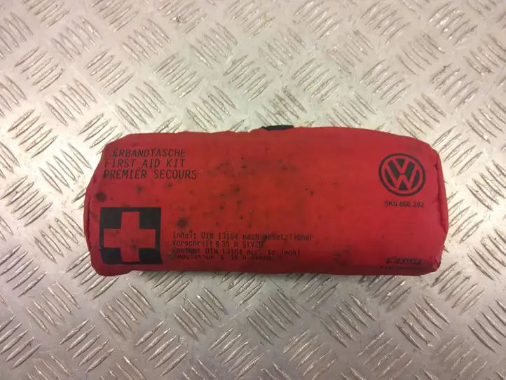 Volkswagen ID.3 (2019 - ) 5K0860282 Автомобильная аптечка — фото 1