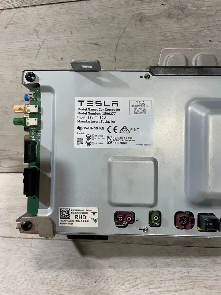 Tesla Model 3 (2017 - 2023) 156678605C Прочие блоки управления — фото 13