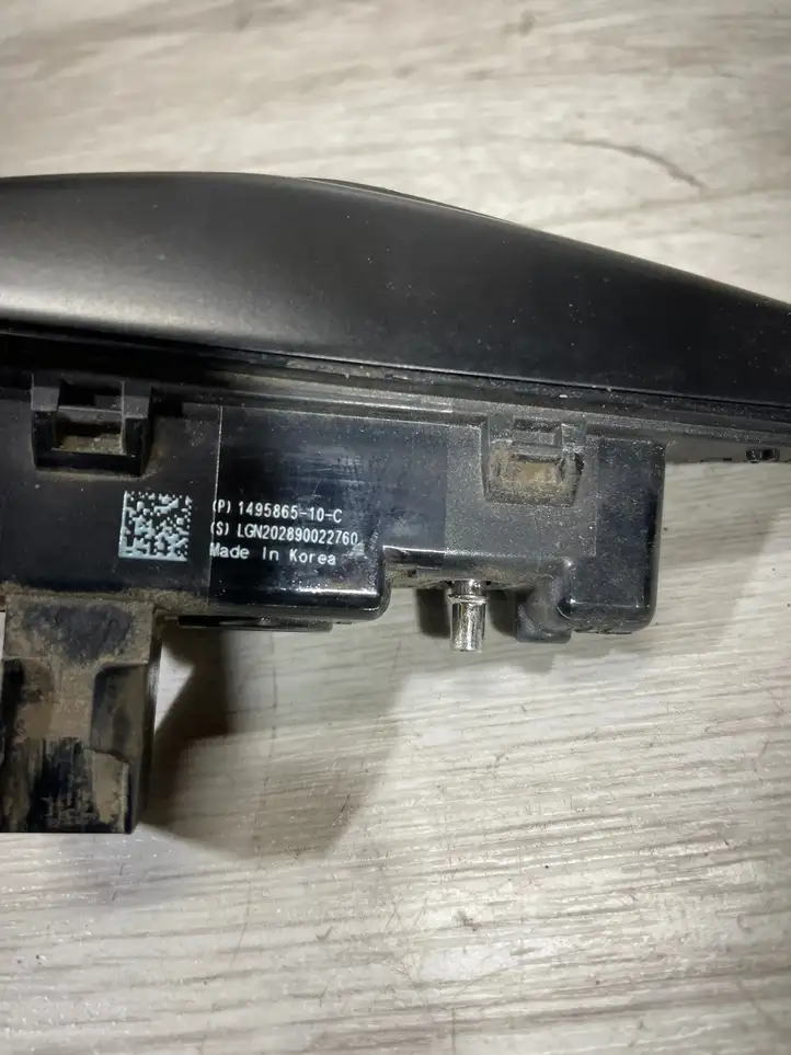Tesla Model 3 (2017 - 2023) 149586510C Боковая камера в крыле — фото 6