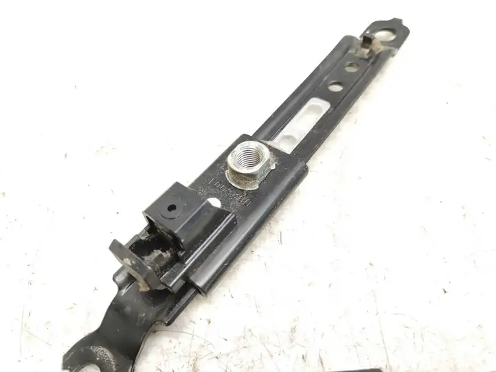 Subaru Outback (2009 - 2014) D526001 Регулятор ремня безопасности — фото 2