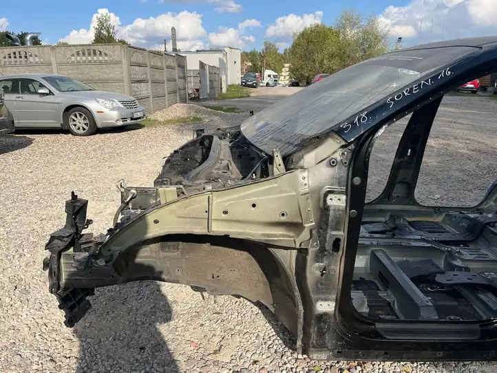 Kia Sorento (2014 - 2017) Кузов — фото 2