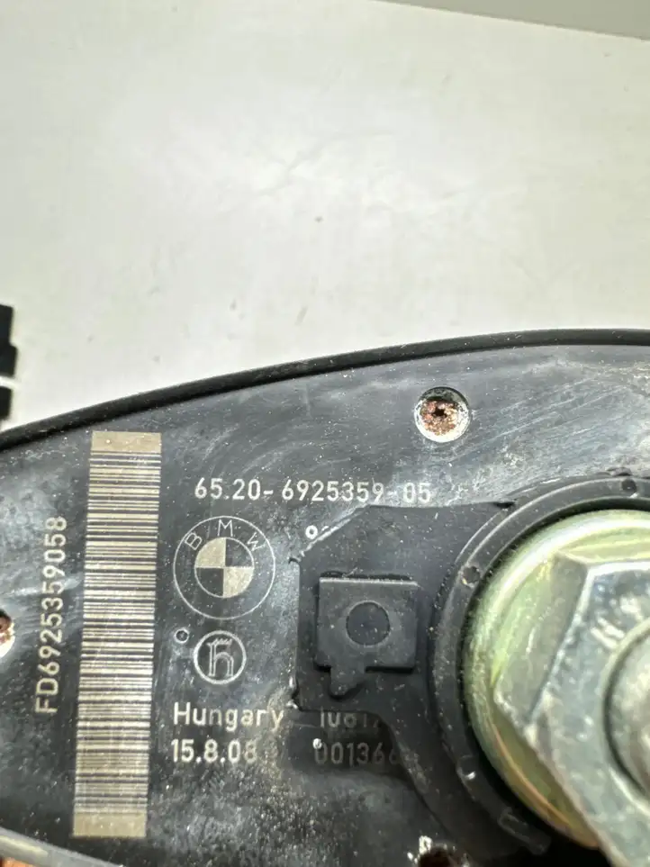 BMW 1 E81 E87 (2004 - 2011) 6925359 Крышка GPS-антенны — фото 4