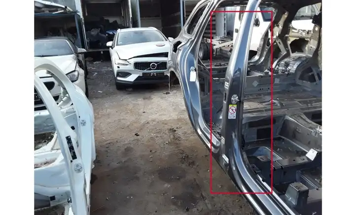 Volkswagen Touareg III (2018 - ) 760810120 Средняя стойка кузова (B) — фото 3