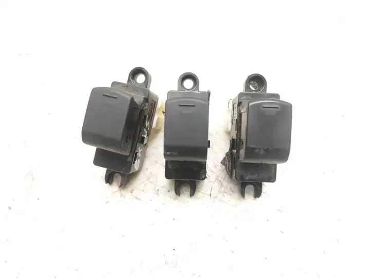 Subaru Outback (2009 - 2014) 0518Z Кнопка стеклоподъемников — фото 1