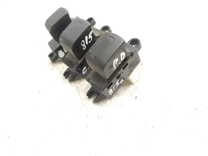 Subaru Outback (2009 - 2014) 0518Z Кнопка стеклоподъемников — фото 3