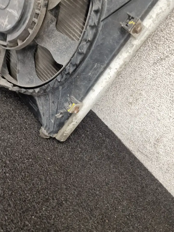 Tesla Model S (2021 - ) 600835700F Испаритель кондиционера — фото 3
