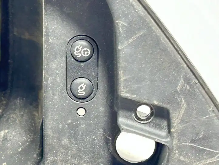 Volkswagen Golf VII (2013 - 2019) 5GE809857G Отделка лючка топливного бака — фото 4