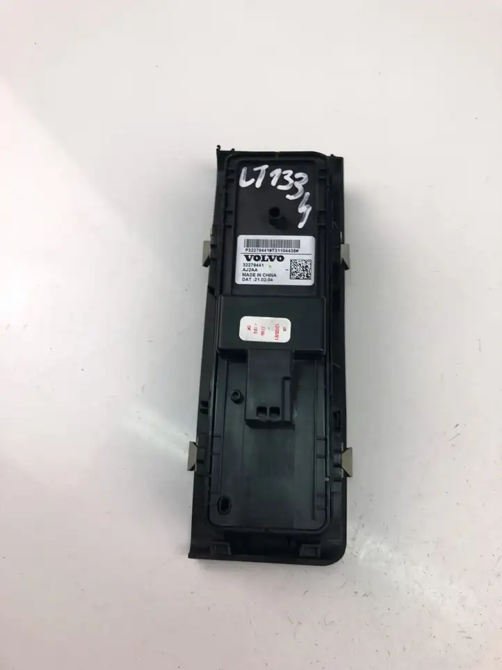Volvo XC40 (2017 - ) 32279441 Кнопка стеклоподъемников — фото 3