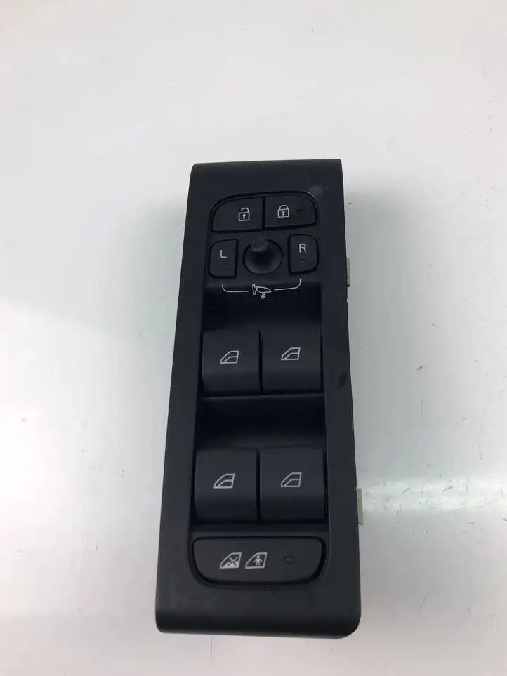 Volvo XC40 (2017 - ) 32279441 Кнопка стеклоподъемников — фото 1
