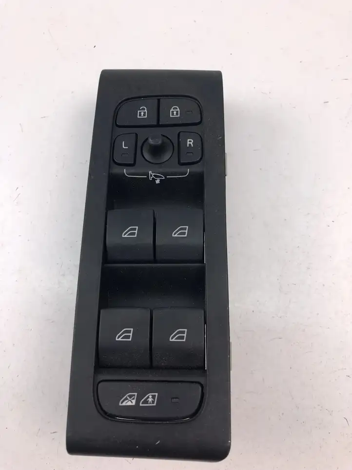 Volvo XC40 (2017 - ) 32279441 Кнопка стеклоподъемников — фото 2