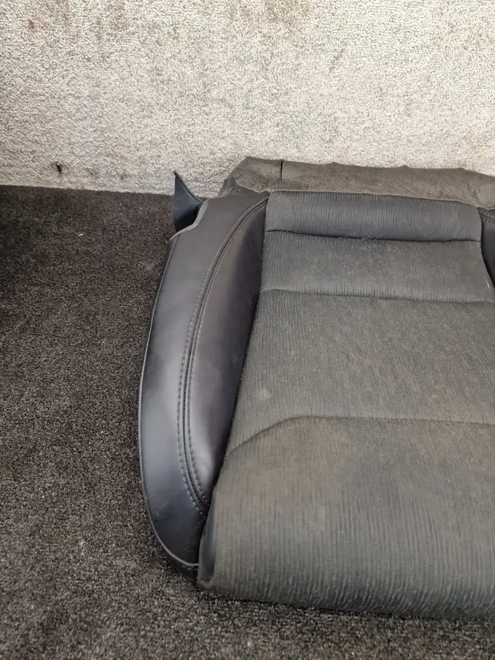 Tesla Model S (2021 - ) 111908900C Нижняя часть сиденья водителя — фото 4