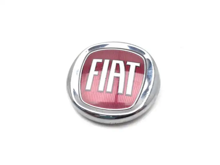Fiat 500 (2008 - 2015) D519 Эмблема модели — фото 1