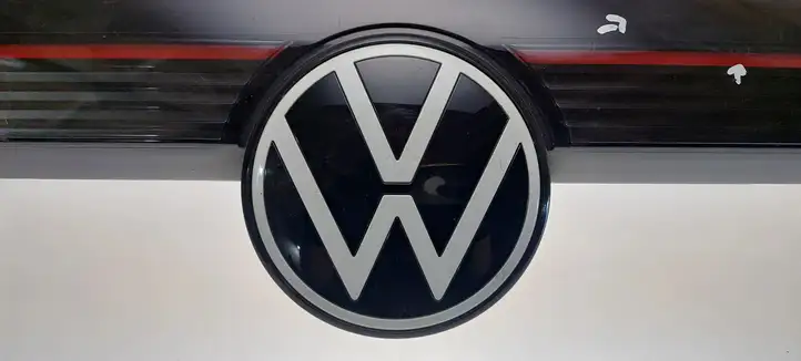 Volkswagen ID.4 (2020 - ) 11A945307B Задний фонарь в крышке багажника — фото 7
