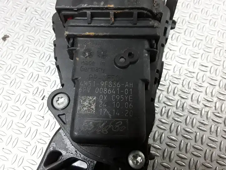 Mazda 3 I (2003 - 2006) 4M519F836AH Педаль акселератора — фото 2