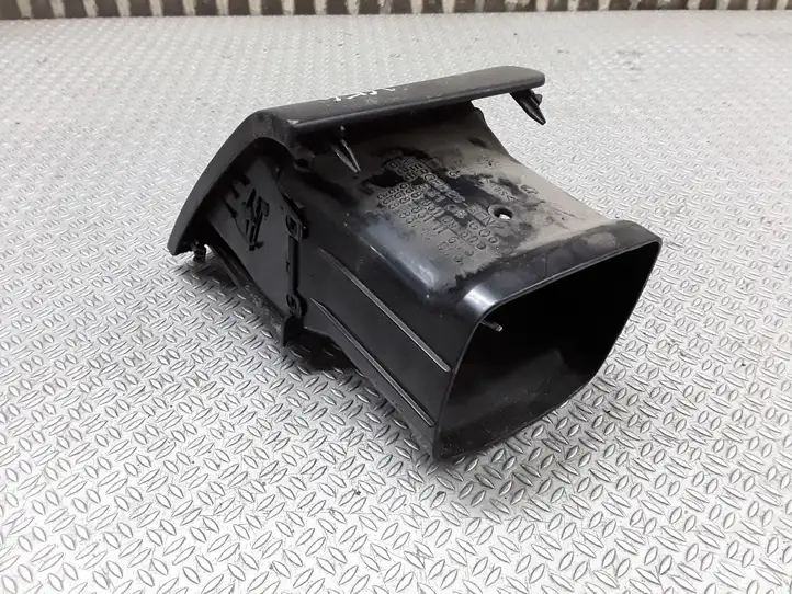 Mercedes-Benz Vito Viano W638 (1996 - 2003) 6388310660 Боковой воздушный дефлектор — фото 4