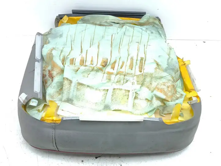 Hyundai Santa Fe (2005 - 2009) Нижняя часть сиденья водителя — фото 2