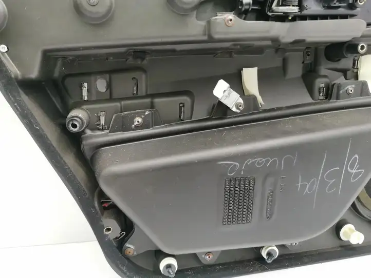 Maserati Quattroporte (2003 - 2008) 66939700 Обшивка задней двери — фото 10