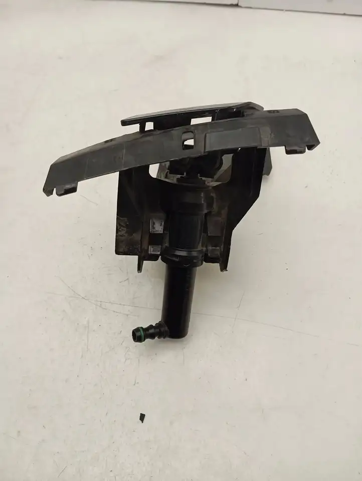 Volkswagen Sharan (2010 - 2015) 7N0807723 Кронштейн форсунки омывателя фар — фото 1