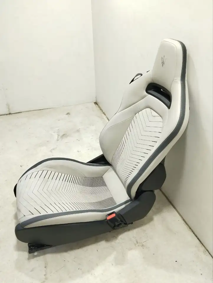 Maserati MC20 (2021 - ) 670270715 Переднее сиденье пассажира — фото 7