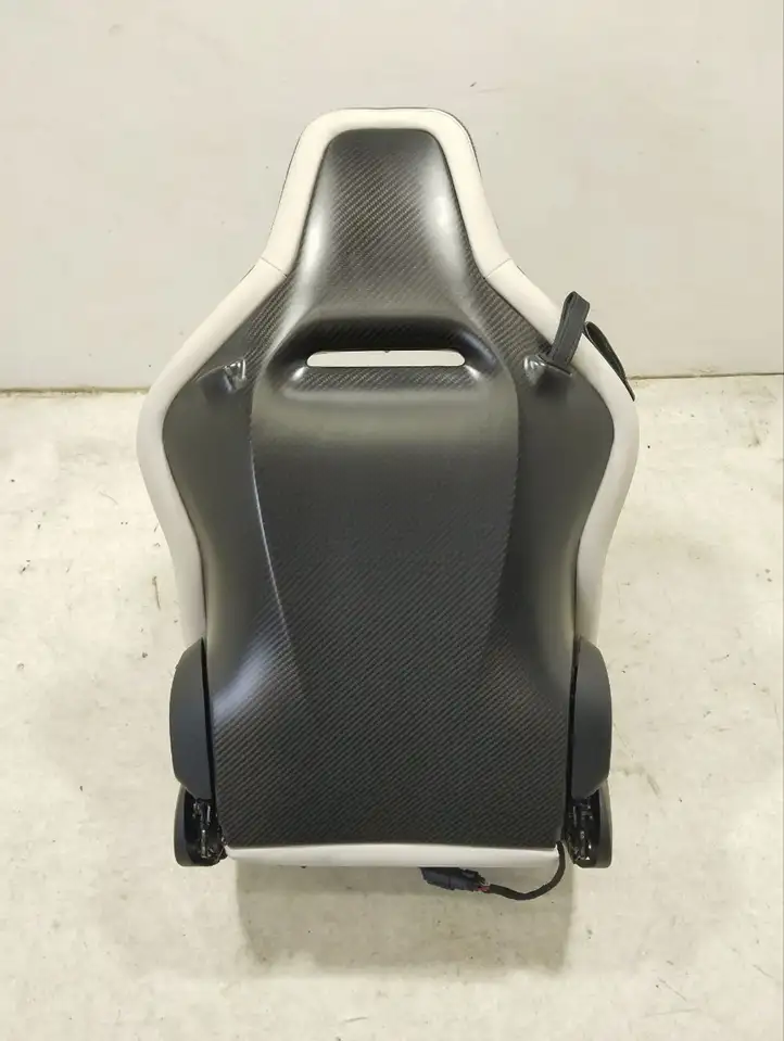 Maserati MC20 (2021 - ) 670270715 Переднее сиденье пассажира — фото 10