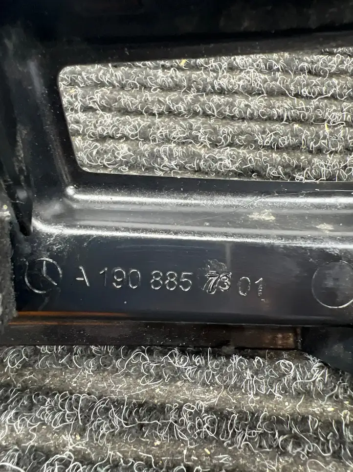 Mercedes-Benz AMG GT 4 x290 w290 (2018 - ) A1908857801 Кронштейн заднего бампера — фото 5