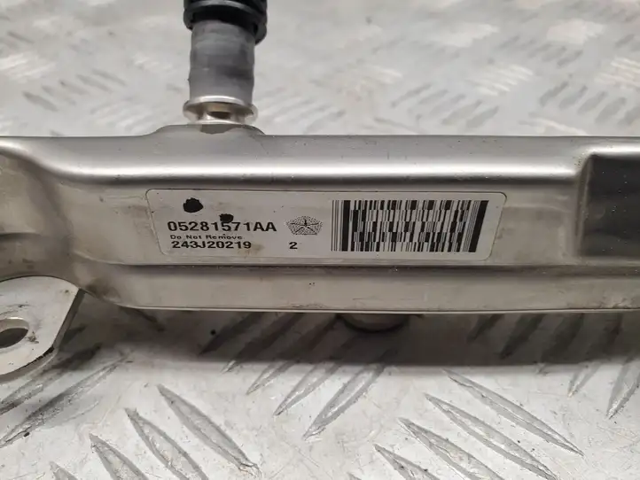 Dodge Ram (2018 - ) 05281571AA Магистральная топливная трубка — фото 2