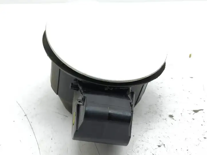 Hyundai Santa Fe (2012 - 2015) 695132W000 Крышка топливного бака — фото 5