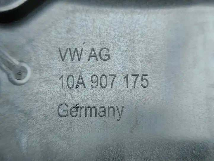 Volkswagen ID.3 (2019 - ) 10A907175 Крышка зарядного разъема — фото 6