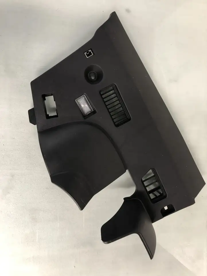 Tesla Model Y (2019 - 2024) 164791400A Нижняя отделка панели приборов — фото 4