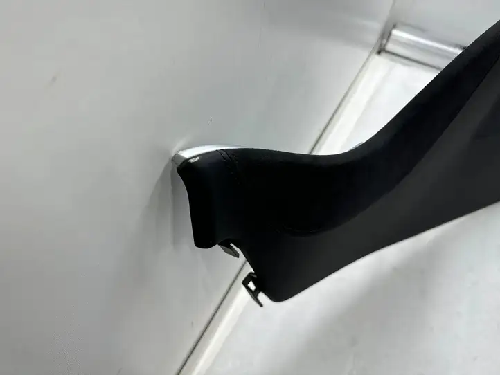 Tesla Model S (2016 - 2021) 102813600J Отделка внутренней панели салона — фото 25