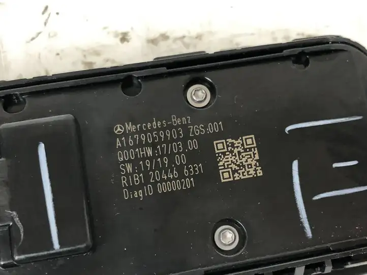 Mercedes-Benz GLE W167 (2019 - ) A1679059903 Блок кнопок стеклоподъемников — фото 3