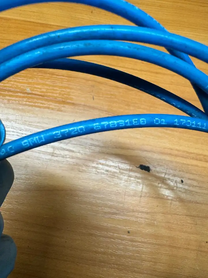 BMW 7 F01 (2008 - 2016) 6783180 Шланг пневмоподвески (задний) — фото 2