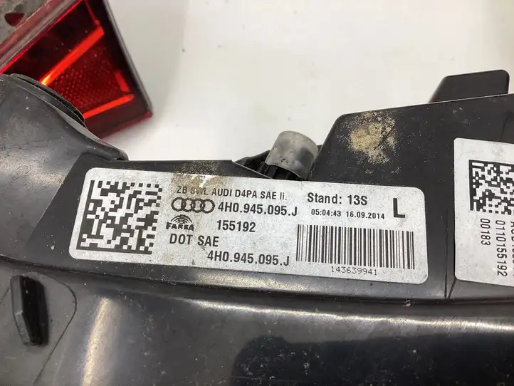 Audi A8 S8 D4 4H (2013 - 2017) 4H0945096J Задний фонарь в кузове — фото 4