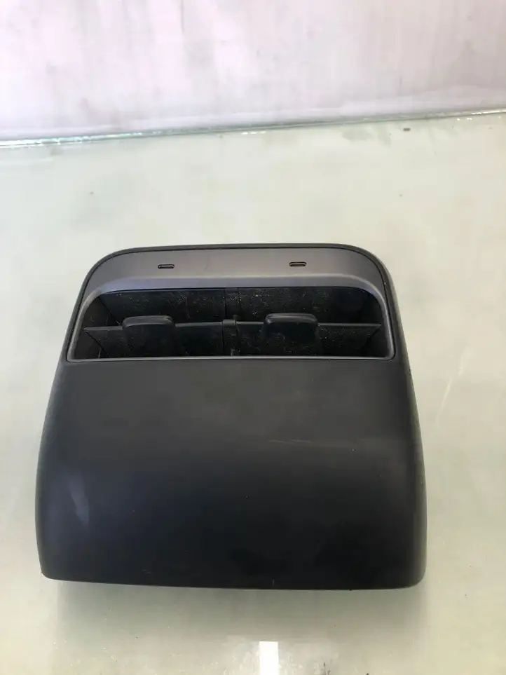 Tesla Model Y (2019 - 2024) 154612900d Задний воздушный дефлектор — фото 1