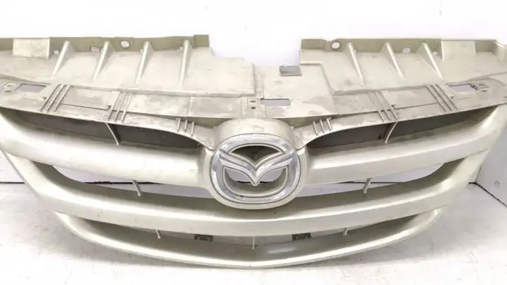 Mazda MPV (1999 - 2006) LE4650712 Верхняя решетка радиатора — фото 4