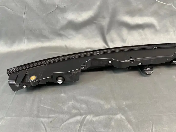 Porsche Panamera (971) (2020 - ) 976945207BA Задний фонарь в крышке багажника — фото 15