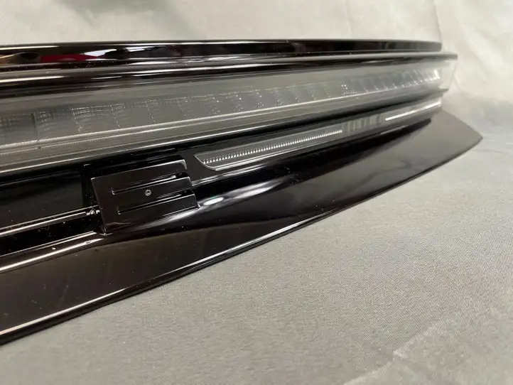 Porsche Panamera (971) (2020 - ) 976945208AB Задний фонарь в крышке багажника — фото 15